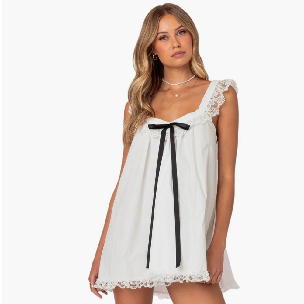 NEW Edikted Rayne Lacey Babydoll Mini Dress
